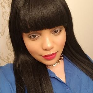 Meet your Posher, Antoinette